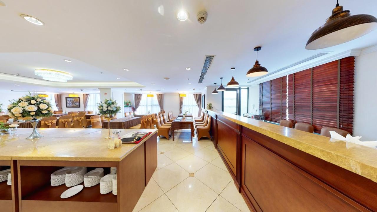 Cau Giay Hotel - By Bay Luxury Hanoj Exteriér fotografie