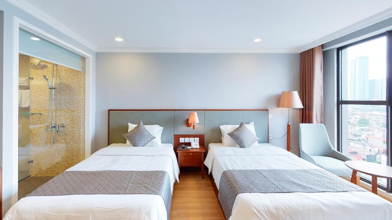 Cau Giay Hotel - By Bay Luxury Hanoj Exteriér fotografie