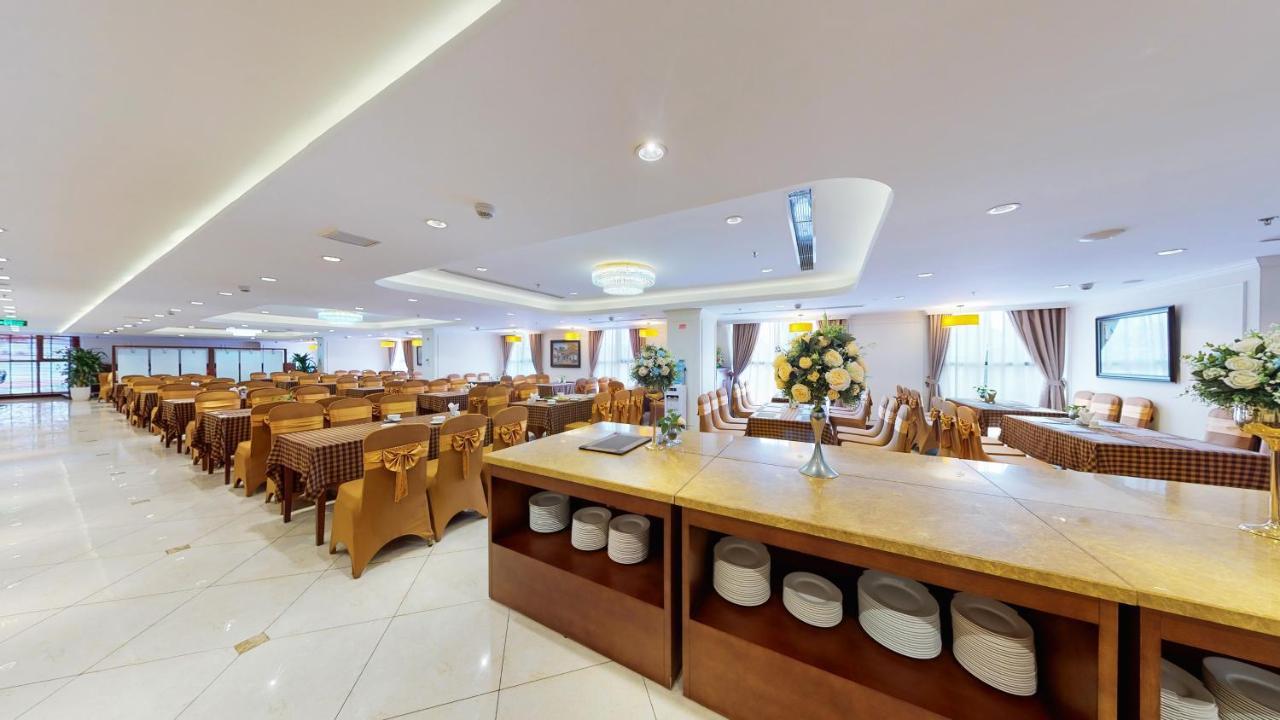 Cau Giay Hotel - By Bay Luxury Hanoj Exteriér fotografie